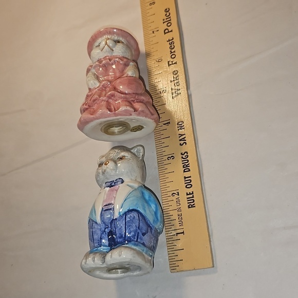 Cat Salt and Pepper Shakers - Picture 7 of 7